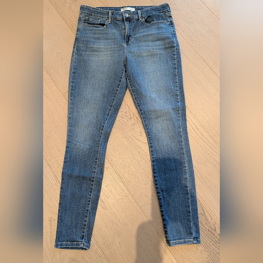 Signature by Levi Strauss Women's Blue Skinny Jeans